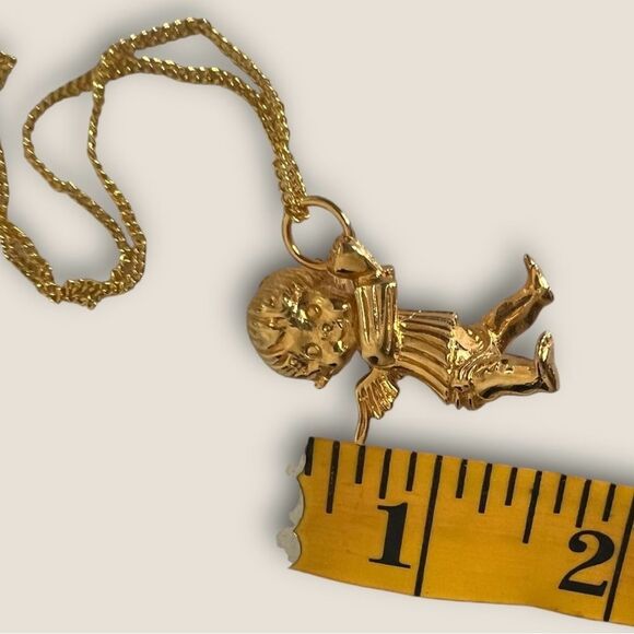 Angel pendant plus a gold plated necklace - Picture 3 of 4